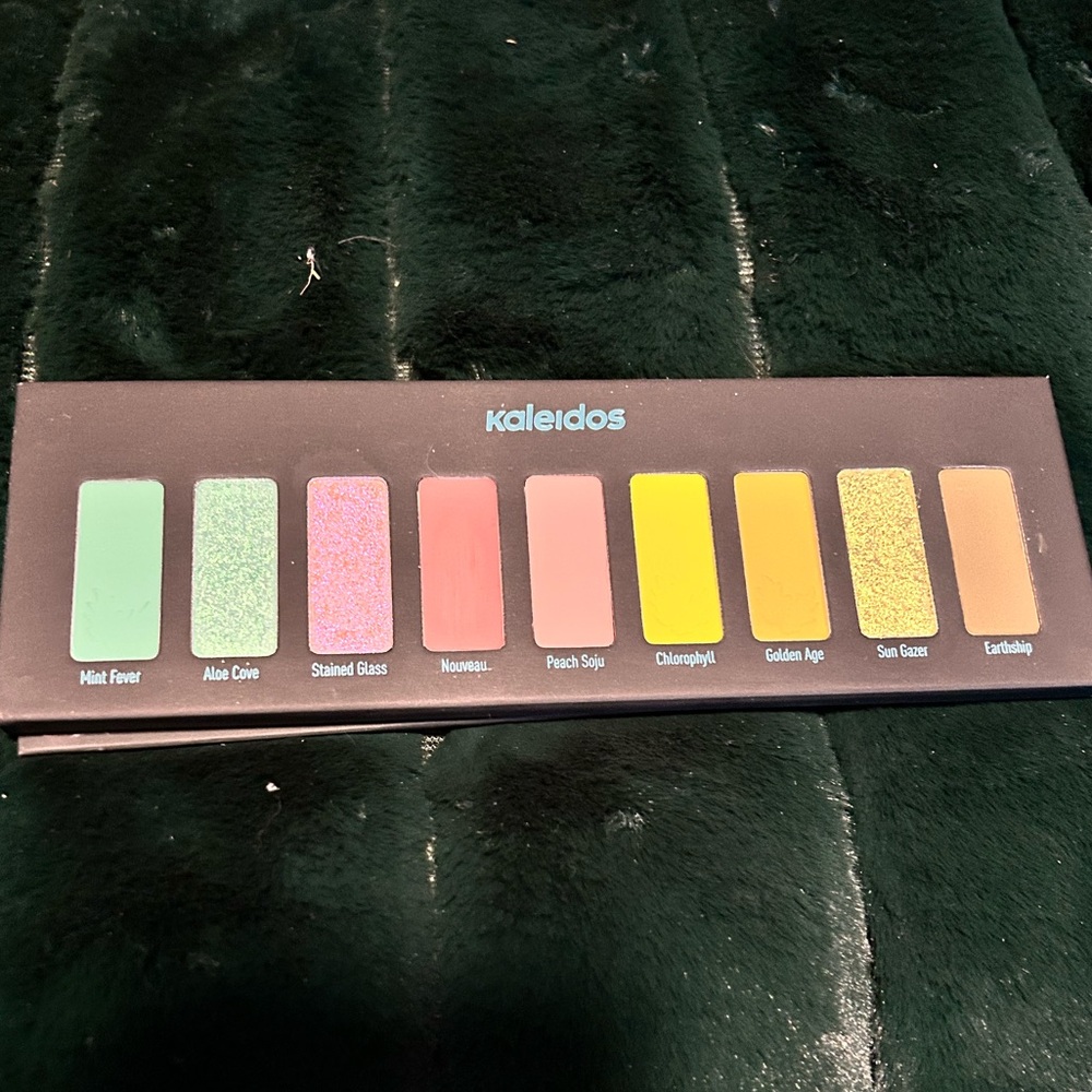 Kaleidos Flower Punk Palette